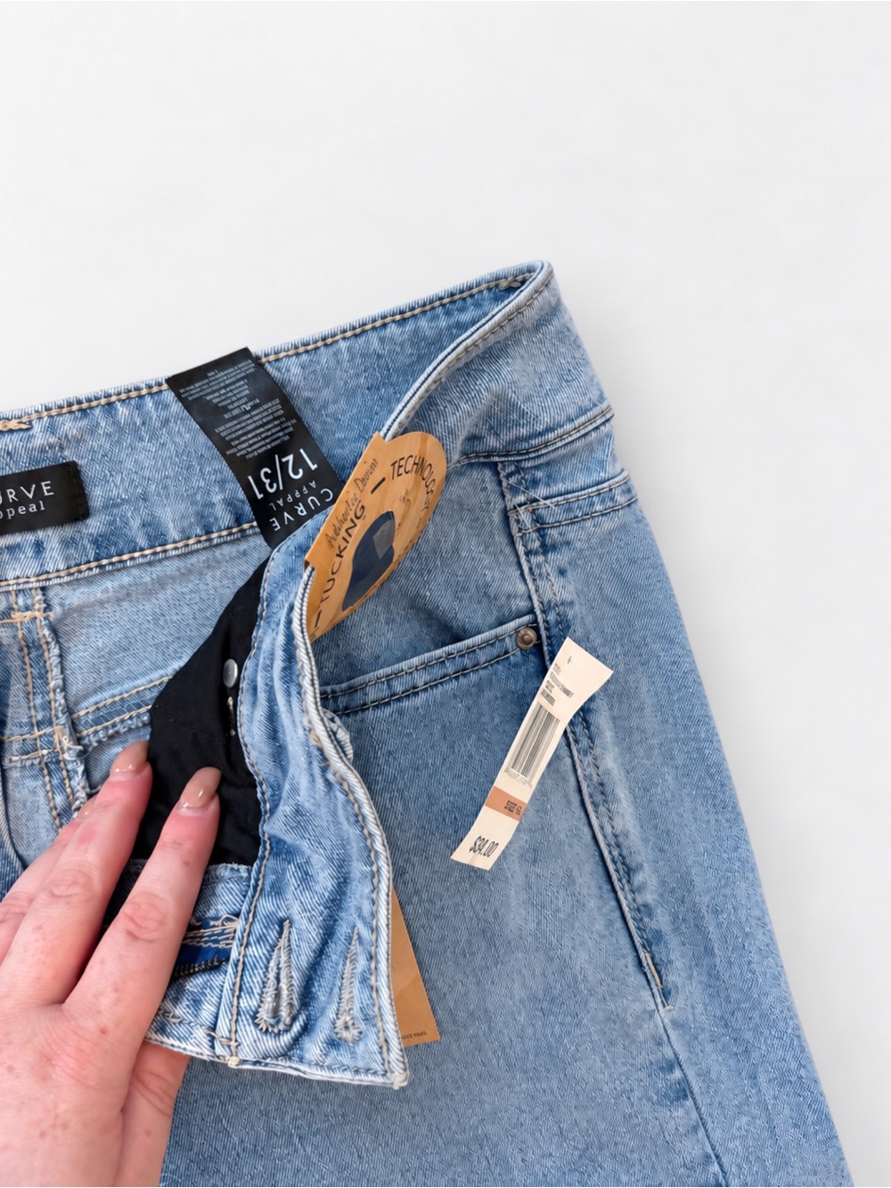 Curve Appeal Light Blue Wide Leg Jeans with Scalloped Embroidered Hem 12/31 - Picture 2 of 3